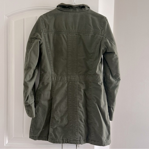 Love trf Jacket - Picture 3 of 7